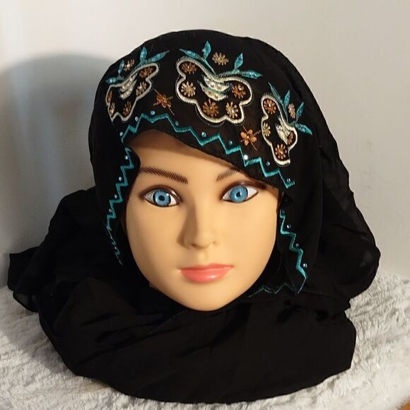 Beaded Hijab & Dress  - Picture 10 of 10